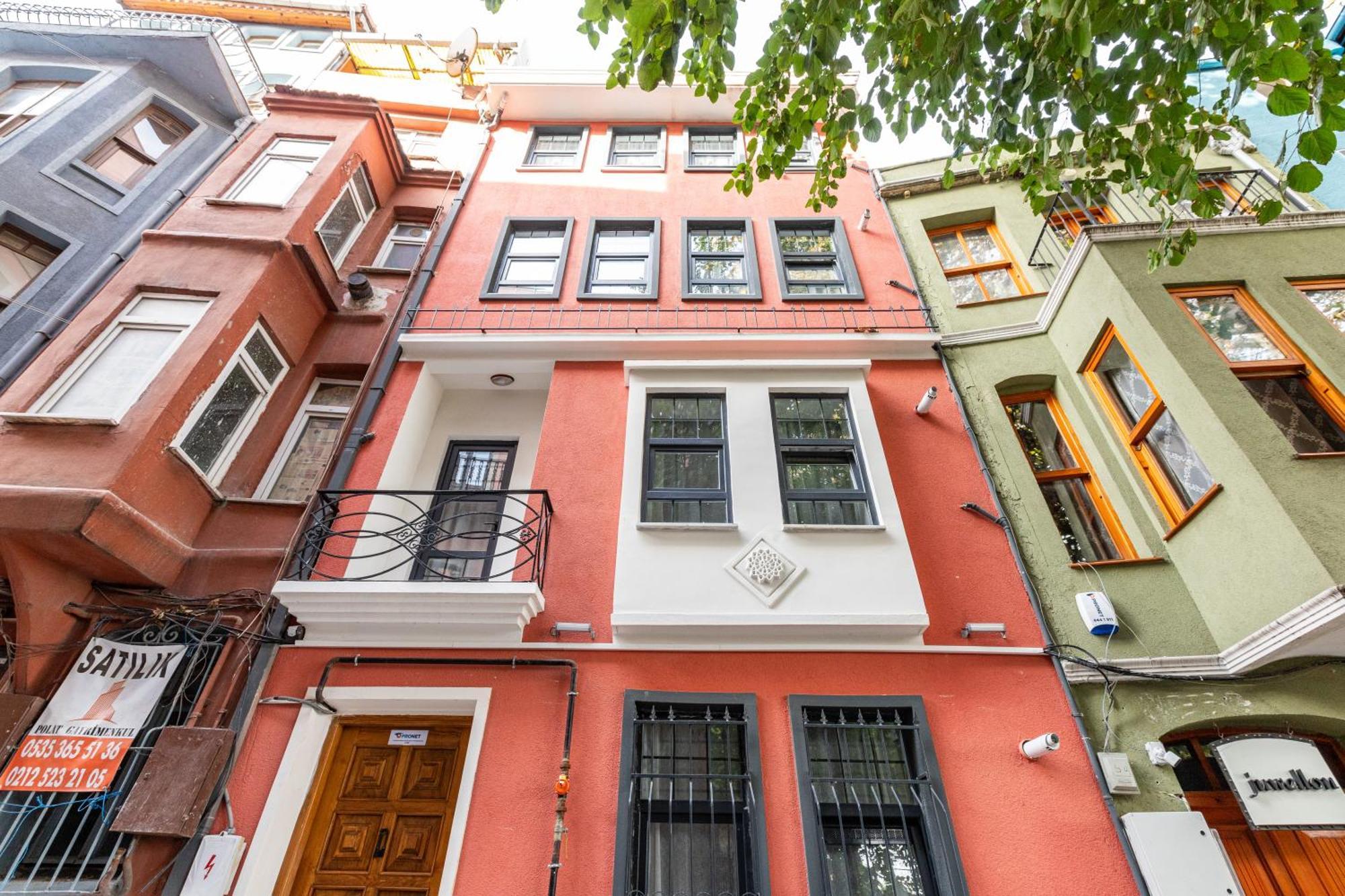 Red Suites Balat - Orange And Blue Estambul Exterior foto